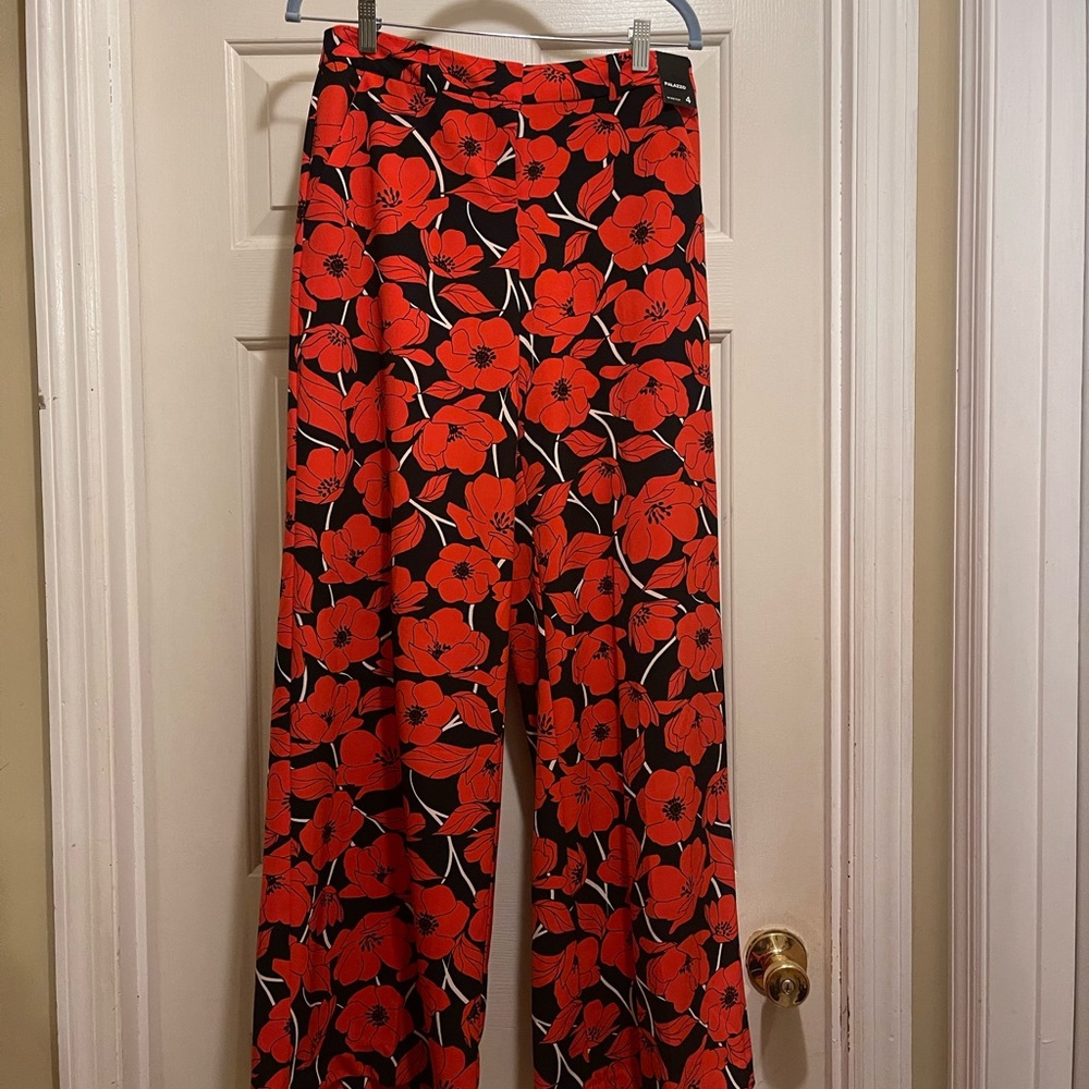 New York and company ladies dress pants size 4 new with tags